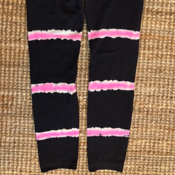 Fast and Free Tight Special wash sample - Picture 4 of 5